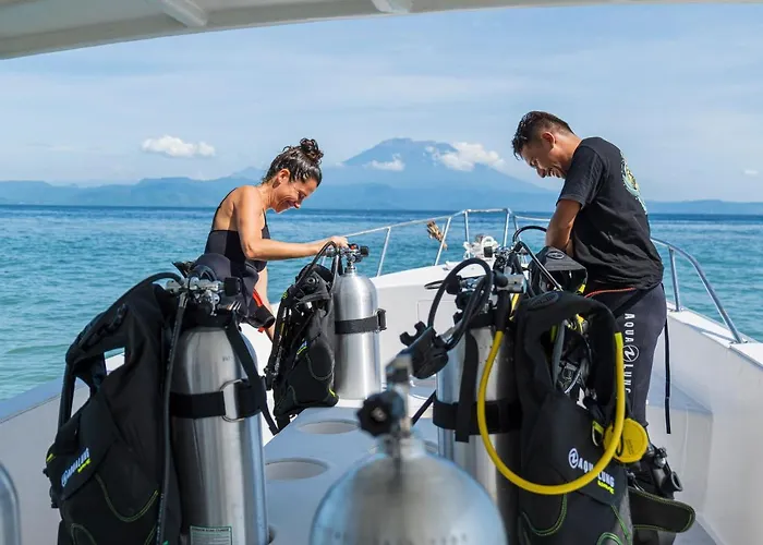 Deep Roots Dive & Yoga Ped
