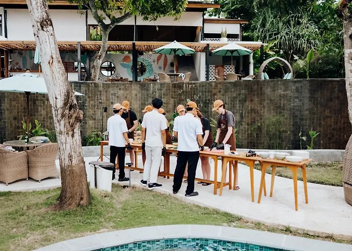 リゾート Deep Roots Dive & Yoga